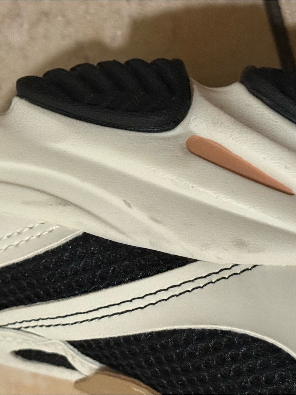 Steve Madden Possession Platform Sneakers Women’s Size 9 Black White Tan EUC - Picture 12 of 16
